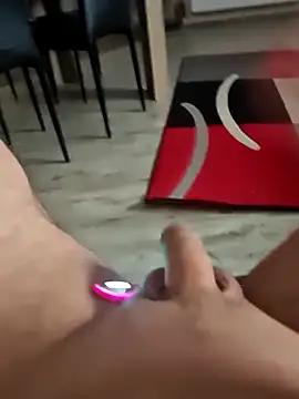 Szeltolo001 online show from March 2026 03:10:01 AM