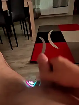 Szeltolo001 online show from March 2026 12:57:01 AM