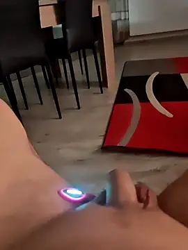 Szeltolo001 online show from March 2026 01:01:02 AM