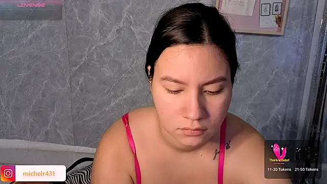 Snapshot of Mia__reys chatting on June 2026 12:27:01 PM Mia reys online show from June 2026 12:27:01 PM