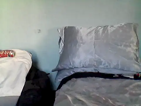 Snapshot of GILBERTHOR92 chatting on November 2025 10:37:02 PM GILBERTHOR92 online show from November 2025 10:37:02 PM