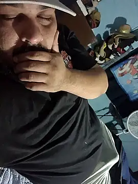 Snapshot of GILBERTHOR92 chatting on December 2025 07:10:01 AM GILBERTHOR92 online show from December 2025 07:10:01 AM