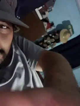 GILBERTHOR92 online show from December 2025 09:44:01 AM