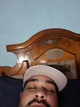 Snapshot of GILBERTHOR92 chatting on November 2025 06:25:01 AM GILBERTHOR92 online show from November 2025 06:25:01 AM