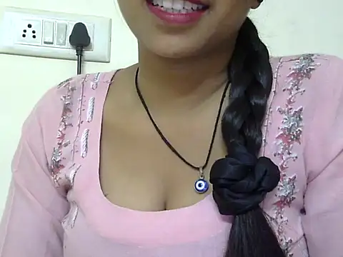 momo lov online show from October 2025 05:20:02 AM