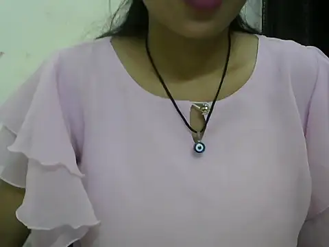 momo lov online show from October 2025 05:09:01 AM