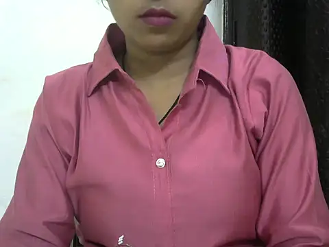 momo lov online show from October 2025 04:58:01 AM