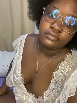 Snapshot of sweet18creamybigpussy chatting on September 2025 04:18:01 PM sweet18creamybigpussy online show from September 2025 04:18:01 PM