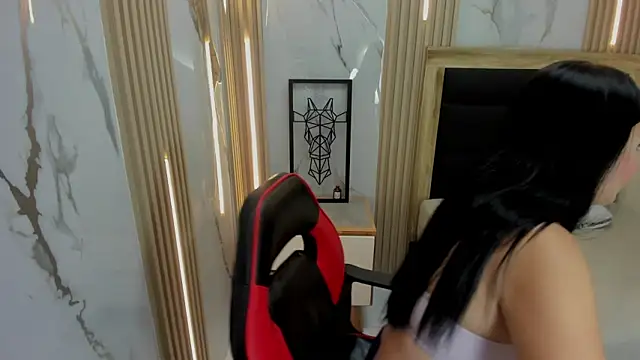 delilaquinn online show from December 2025 12:26:01 PM