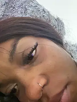 CahitlinBell online show from December 2025 09:41:01 AM