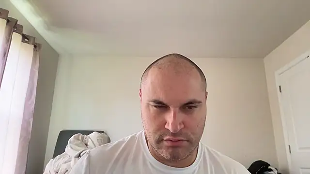 SluggishChase99 online show from May 2026 04:27:02 PM