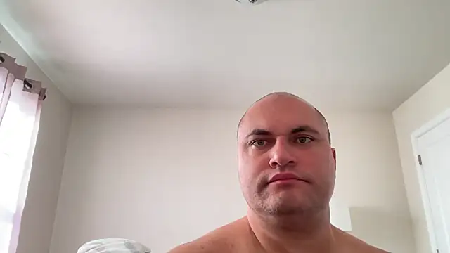 SluggishChase99 online show from November 2025 01:59:02 PM