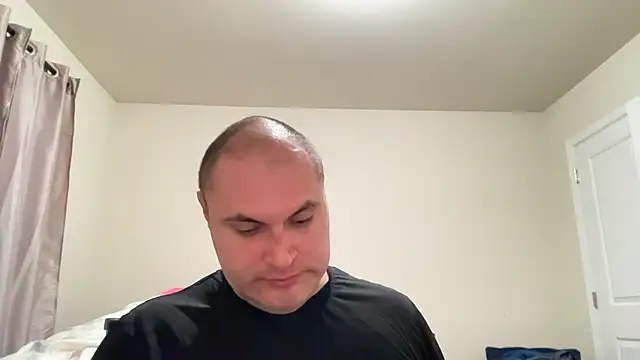 SluggishChase99 online show from April 2026 01:29:01 AM