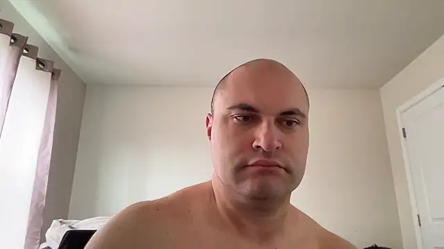 SluggishChase99 online show from April 2026 01:48:01 PM