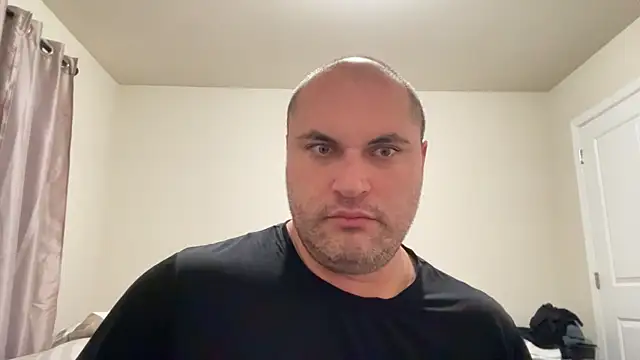 SluggishChase99 online show from February 2026 12:07:02 AM