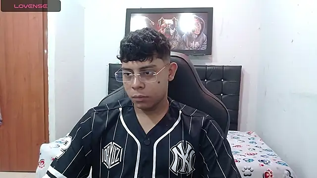 Wiiliam 20 online show from February 2025 03:53:02 PM