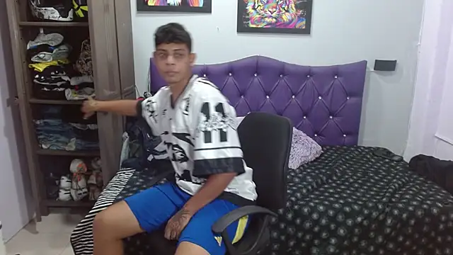 Wiiliam 20 online show from December 2025 07:17:01 PM