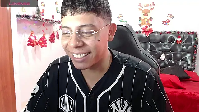 Wiiliam 20 online show from December 2024 05:29:02 PM