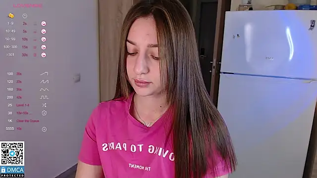 Snapshot of Zoi_Morgan chatting on September 2025 10:54:02 AM Zoi Morgan online show from September 2025 10:54:02 AM