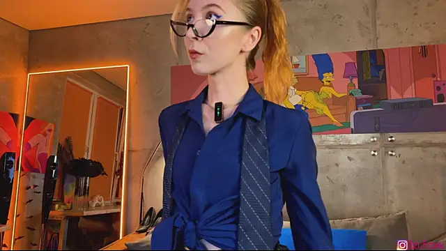 Snapshot of izi-fox chatting on September 2025 04:12:02 PM izi-fox online show from September 2025 04:12:02 PM