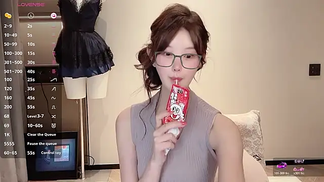 omaiiil online show from November 2025 12:20:01 PM