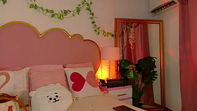 EmmaCrush online show from January 2026 08:57:02 PM