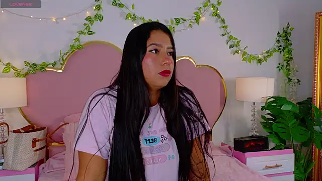 EmmaCrush online show from November 2025 09:48:01 PM