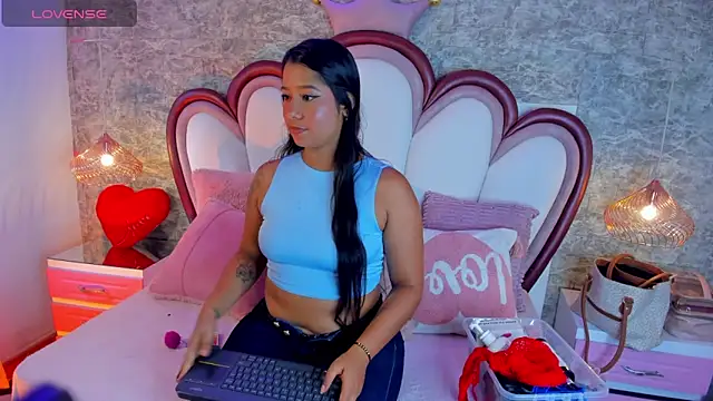 EmmaCrush online show from February 2026 10:09:02 PM