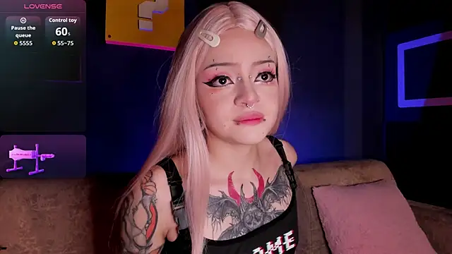 Elettra Rou online show from October 2025 01:14:01 AM