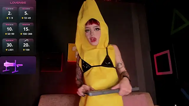 Elettra Rou online show from November 2025 01:31:02 AM