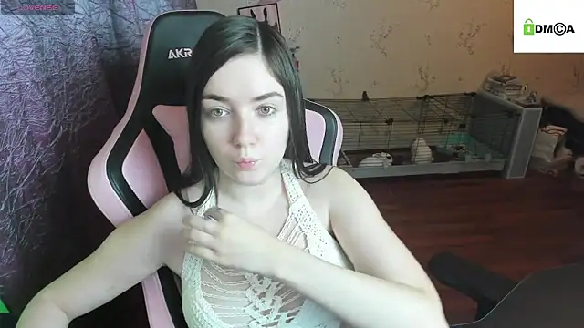 Crazy forest fairy online show from November 2025 10:54:01 PM