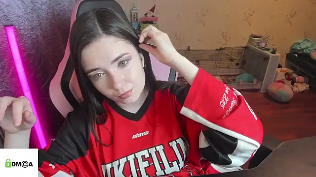 Snapshot of Crazy_forest_fairy chatting on February 2026 01:23:01 AM Crazy forest fairy online show from February 2026 01:23:01 AM