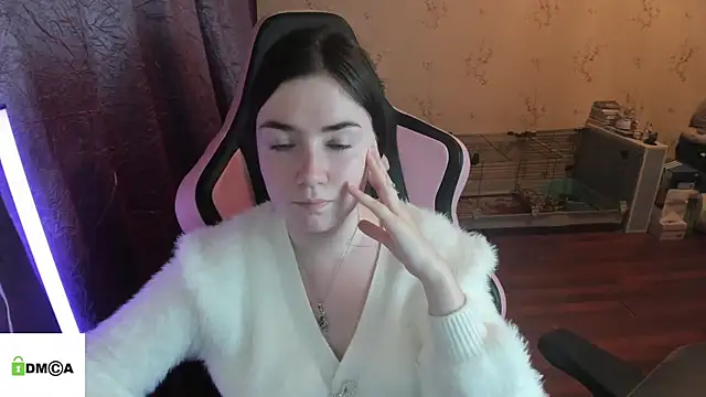 Crazy forest fairy online show from April 2026 07:29:02 PM