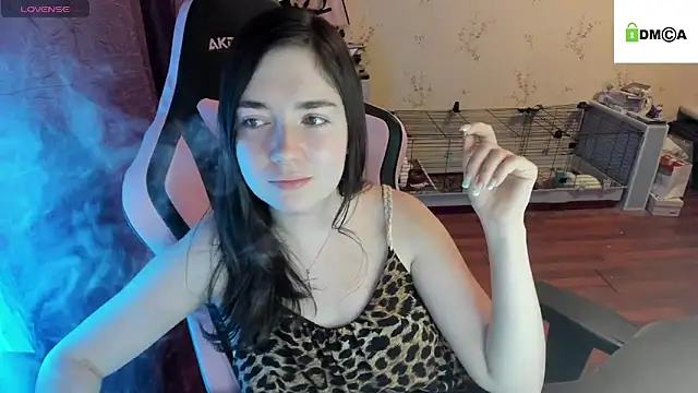 Crazy forest fairy online show from October 2025 09:37:01 PM