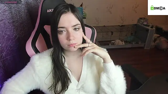 Snapshot of Crazy_forest_fairy chatting on December 2025 10:21:02 PM Crazy forest fairy online show from December 2025 10:21:02 PM