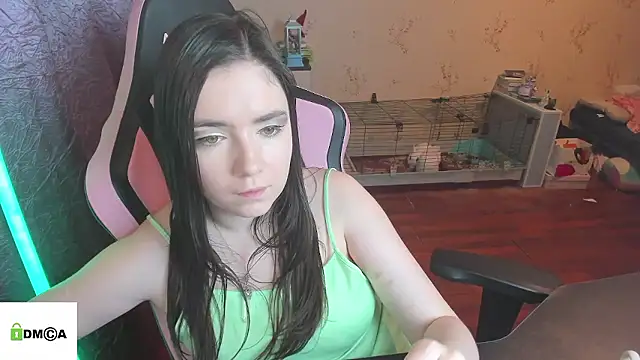 Snapshot of Crazy_forest_fairy chatting on January 2026 02:48:02 AM Crazy forest fairy online show from January 2026 02:48:02 AM