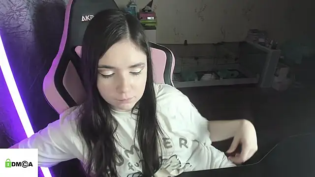 Crazy forest fairy online show from March 2026 10:14:01 PM