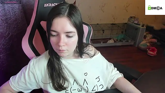 Snapshot of Crazy_forest_fairy chatting on December 2025 02:42:02 PM Crazy forest fairy online show from December 2025 02:42:02 PM