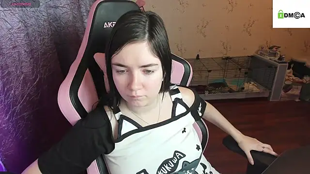 Crazy forest fairy online show from November 2025 10:57:01 PM