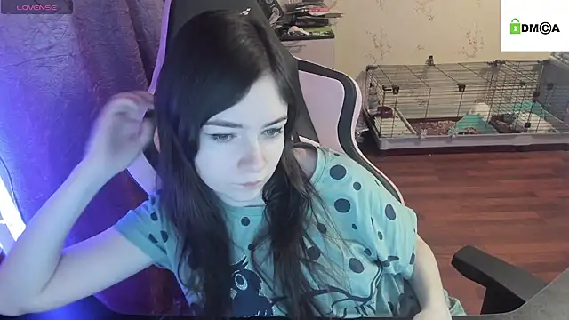 Crazy forest fairy online show from March 2025 10:45:01 PM