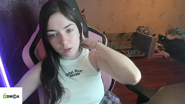 Snapshot of Crazy_forest_fairy chatting on February 2026 10:43:01 PM Crazy forest fairy online show from February 2026 10:43:01 PM