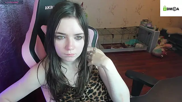 Snapshot of Crazy_forest_fairy chatting on December 2025 08:49:02 AM Crazy forest fairy online show from December 2025 08:49:02 AM