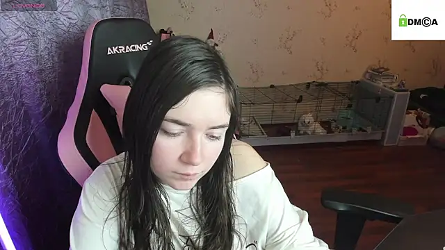 Crazy forest fairy online show from December 2025 11:17:02 PM