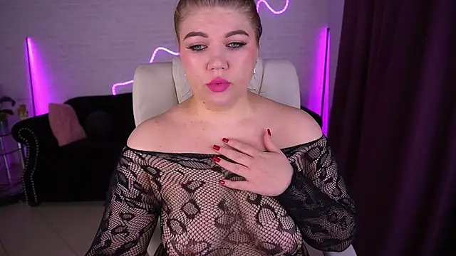 GabbieJay online show from November 2025 02:00:02 PM