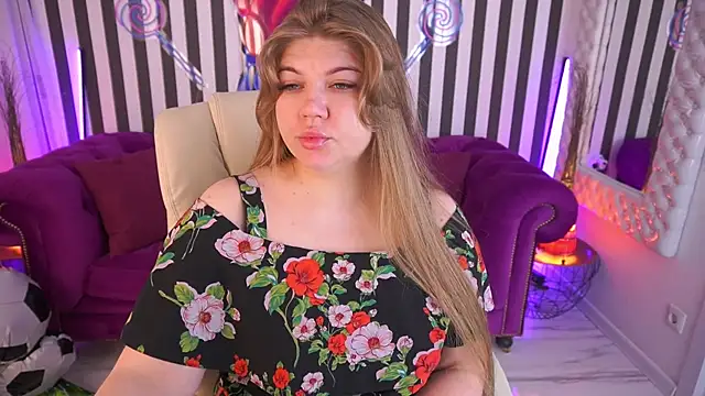 Snapshot of GabbieJay chatting on July 2026 01:04:02 PM GabbieJay online show from July 2026 01:04:02 PM