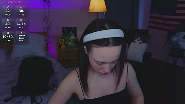 Hayle Hill online show from March 2026 12:01:01 AM