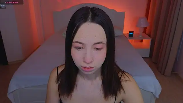 Snapshot of Hayle_Hill chatting on November 2025 02:00:02 AM Hayle Hill online show from November 2025 02:00:02 AM