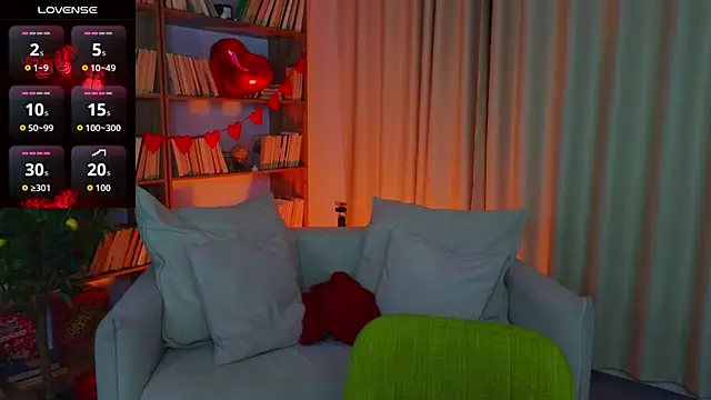 Snapshot of Hayle_Hill chatting on February 2026 12:41:02 AM Hayle Hill online show from February 2026 12:41:02 AM