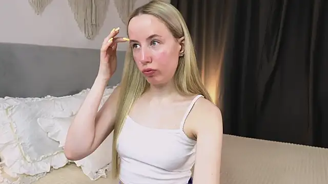 Cassie Kelman online show from April 2026 09:21:01 PM