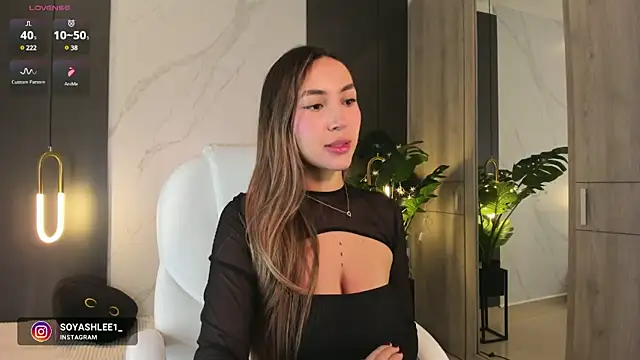 Snapshot of ashley2004_x chatting on March 2025 01:12:02 PM ashley2004 x online show from March 2025 01:12:02 PM